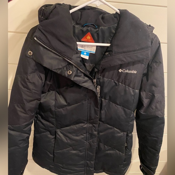 Columbia Jackets & Blazers - Women’s Columbia Ski Jacket ( Medium)